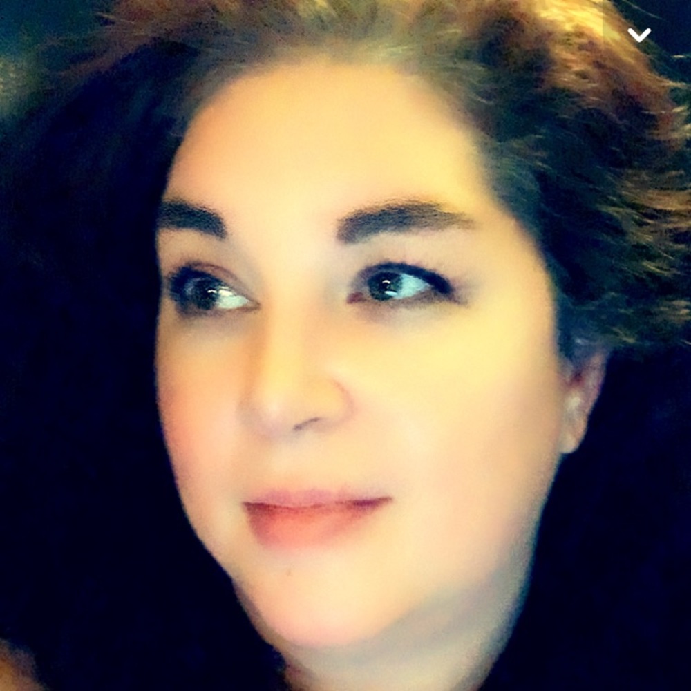 Meet your Posher, Cynthia